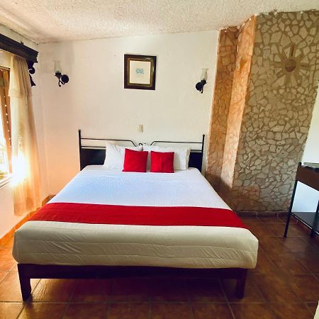 Hotel De Cervantes San Sebastián del Oeste Extérieur photo